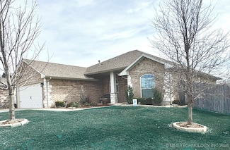504 Laleh Ct, Norman, OK 73072