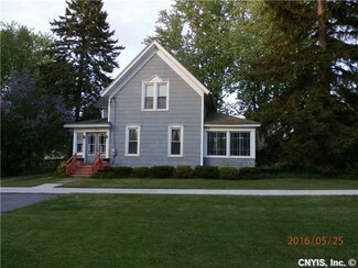316 Esseltyne St, Cape Vincent, NY 13618