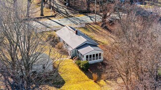 74 College Rd, Stratham, NH 03885