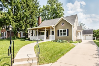 2104 Winchell Dr, Ann Arbor, MI 48104