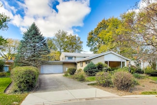 313 Ferndale Rd, Glenview, IL 60025