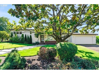 5044 SW Windsor Ct, Portland, OR 97221