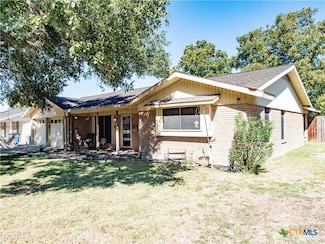 716 Westwood Dr, Port Lavaca, TX 77979