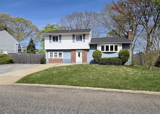 127 Ruland Rd, Selden, NY 11784