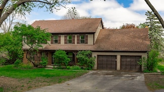 8S741 Yackley Ave, Naperville, IL 60565