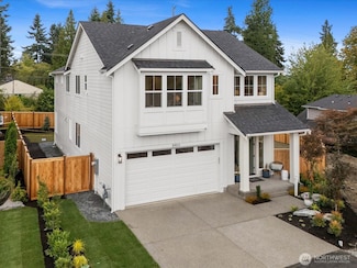 8403 NE 156th St, Kenmore, WA 98028