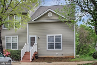 112 Greenwich Ct, Charlottesville, VA 22902