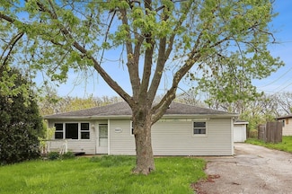 26835 S Linden Ln, Crete, IL 60417