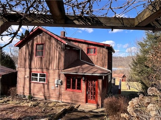 55 Elm St, Stoneboro, PA 16153