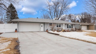 2700 Clearwater Rd, Saint Cloud, MN 56301