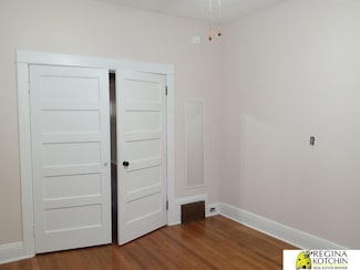 1004 Glenwood Ave Unit 1, 2, 3, Omaha, NE 68131