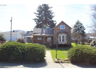 1820 E 9th St, the Dalles, OR 97058
