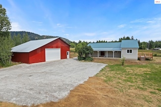 193 N Riley Creek Rd, Laclede, ID 83841