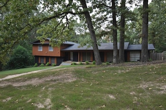 21 Springcreek Rd, Texarkana, TX 75503