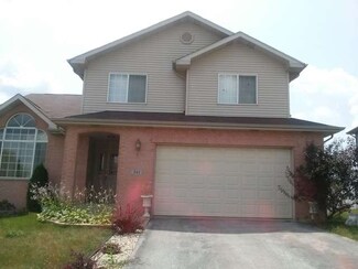 541 Farmview Rd, University Park, IL 60484