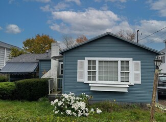 19 Mill Pond Ln, Hampton, NH 03842