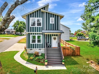 717 W Jefferson Ave, Gastonia, NC 28052