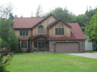 5720 Benning Rd, West Falls, NY 14170
