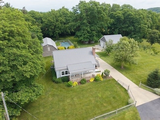 5963 Price Rd, Livonia, NY 14487
