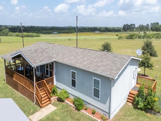 4220 Old McMahan Rd, Lockhart, TX 78644