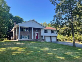 137 Humbert Rd, Sidman, PA 15955