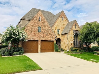 211 Guadalupe Dr, Irving, TX 75039