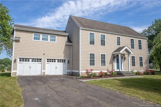 6 Barton Ave, Old Saybrook, CT 06475