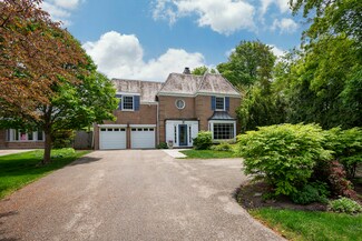 264 Dennis Ln, Glencoe, IL 60022