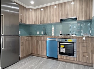 132-27 41st Rd Unit 4A, Flushing, NY 11355
