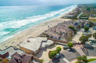 2445 Ocean St, Carlsbad, CA 92008