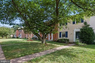 314 Rock Spring Dr SW, Leesburg, VA 20175