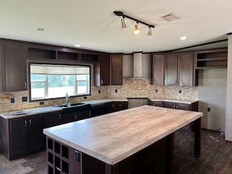7608 S Farm To Market 4, Jacksboro, TX 76458