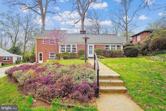 1612 Sherwood Rd, Silver Spring, MD 20902