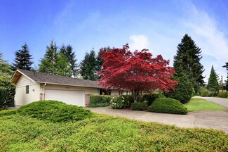 521 131st Ave NE, Bellevue, WA 98005