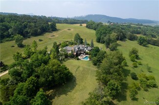 310 Lingonberry Ln, Rockbridge Baths, VA 24473