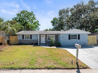 3328 Fairmount Dr, Holiday, FL 34691