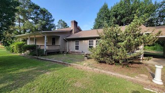 2429 1st Loop Rd, Fork, SC 29543