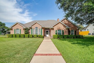 705 Brandon Dr, Cleburne, TX 76033
