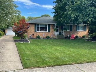 6665 Maplehurst Rd, North Olmsted, OH 44070