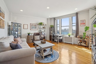 725 Riverside Dr Unit 8D, New York, NY 10031