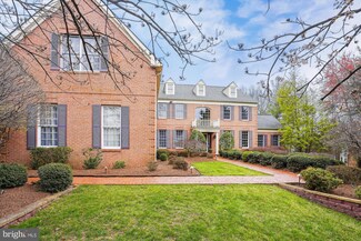 12819 Parapet Way, Herndon, VA 20171