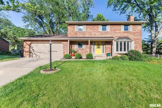 5914 N Sherwood Ave, Peoria, IL 61614