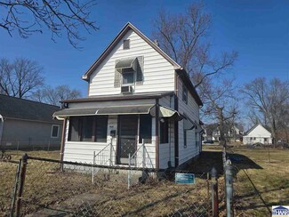 1938 Elm St, Terre Haute, IN 47807