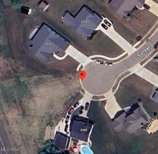 2944 Sunset Dr, Uniontown, OH 44685