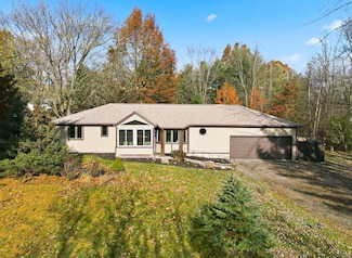 128 Winter Green Loop SW, Pataskala, OH 43062