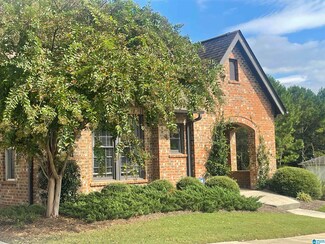 4715 Cotswold Ln, Birmingham, AL 35242