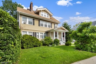 422 Valley Rd, Montclair, NJ 07043