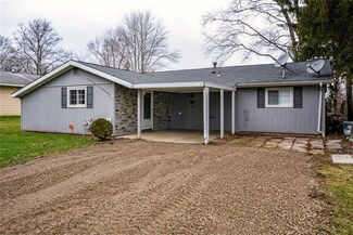 106 Queenswood Dr, Cranberry Township, PA 16066