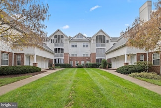 6610 Lake Park Dr Unit T-1, Greenbelt, MD 20770