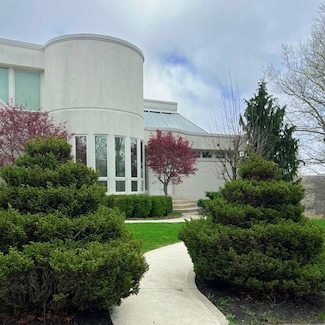 202 E Bunting Ln, Beckley, WV 25801